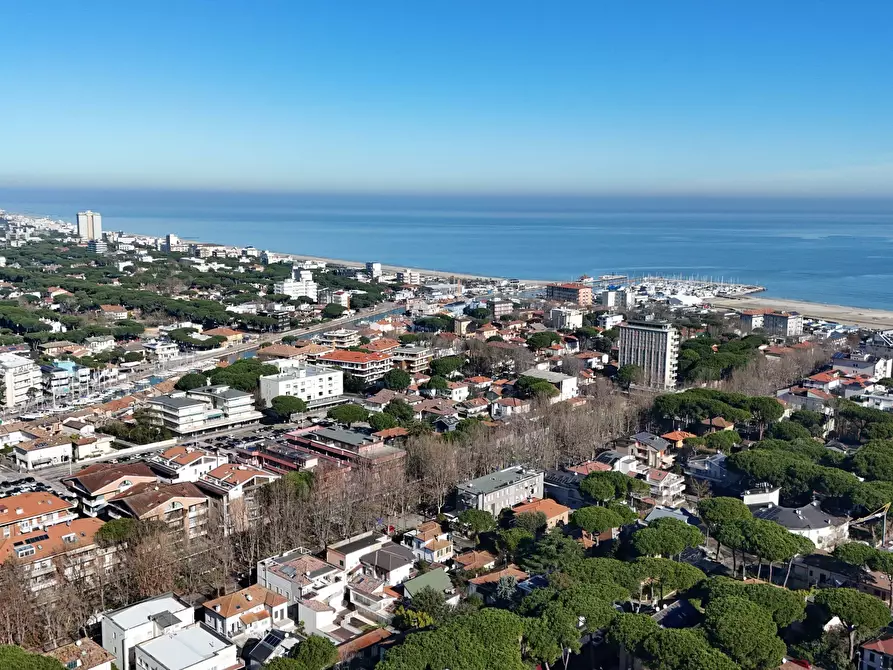 Immagine 3 di Loft/Open space in vendita  a Cervia