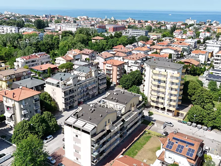 Immagine 31 di Quadrilocale in vendita  in Via Salvatore Barzilai 26 a Rimini