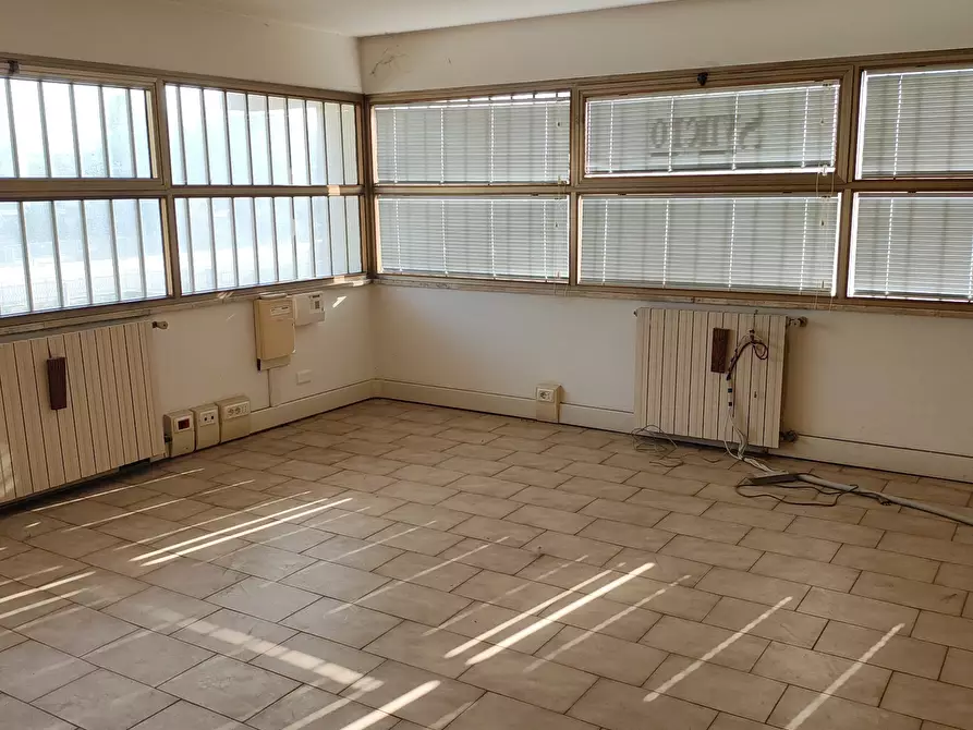 Immagine 12 di Laboratorio in vendita  in Via Ausa 179 a Coriano