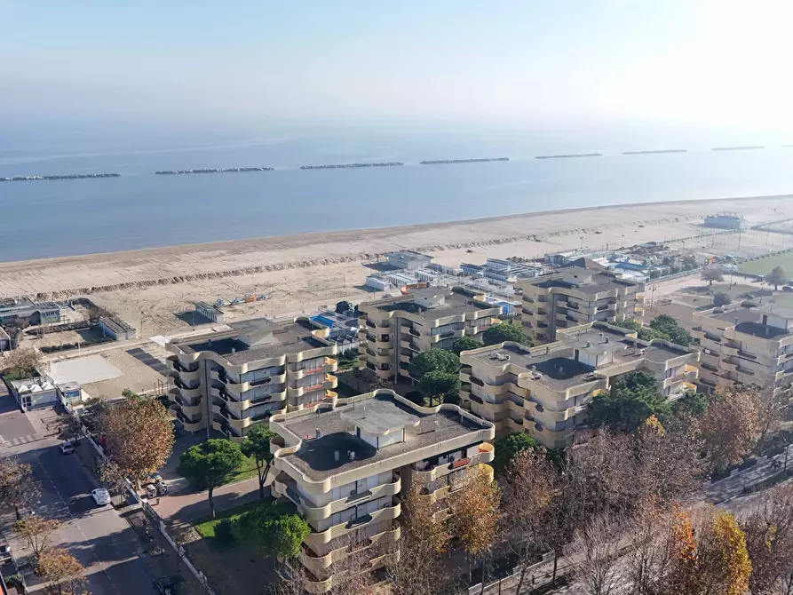 Immagine 32 di Trilocale in vendita  in Via Montello a Cesenatico