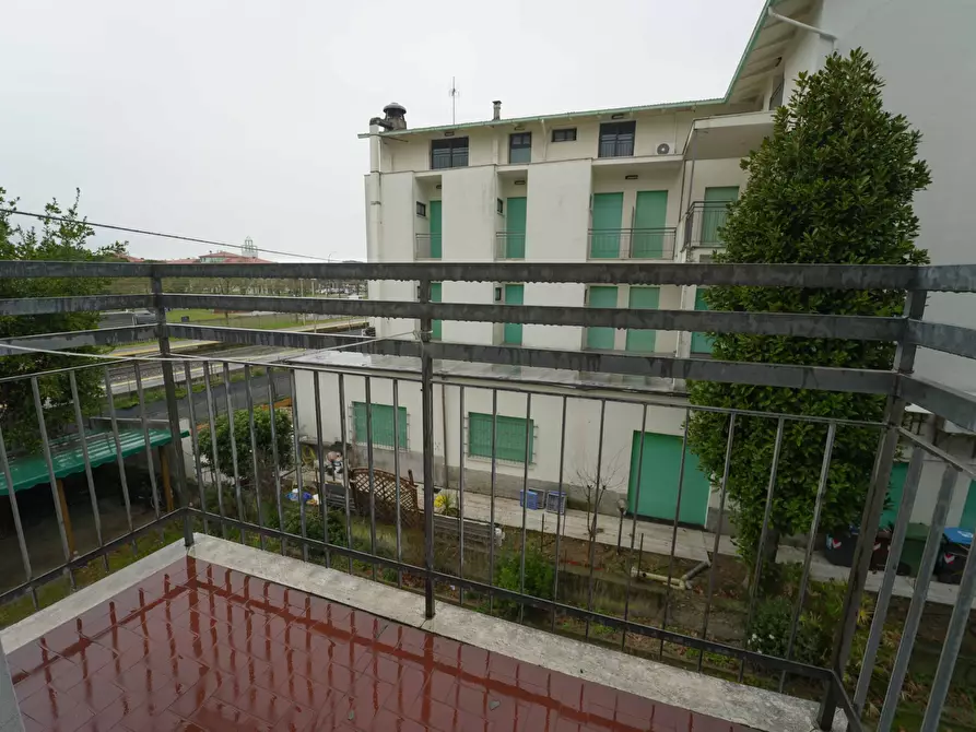 Immagine 24 di Palazzo in vendita  in Via Publio Virgilio Marone a Bellaria-Igea Marina