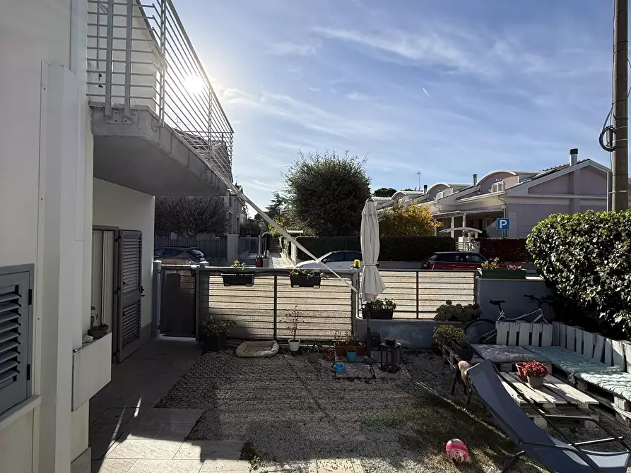 Immagine 17 di Villetta a schiera in vendita  in Via Vecchia Marecchia 199 a Santarcangelo Di Romagna