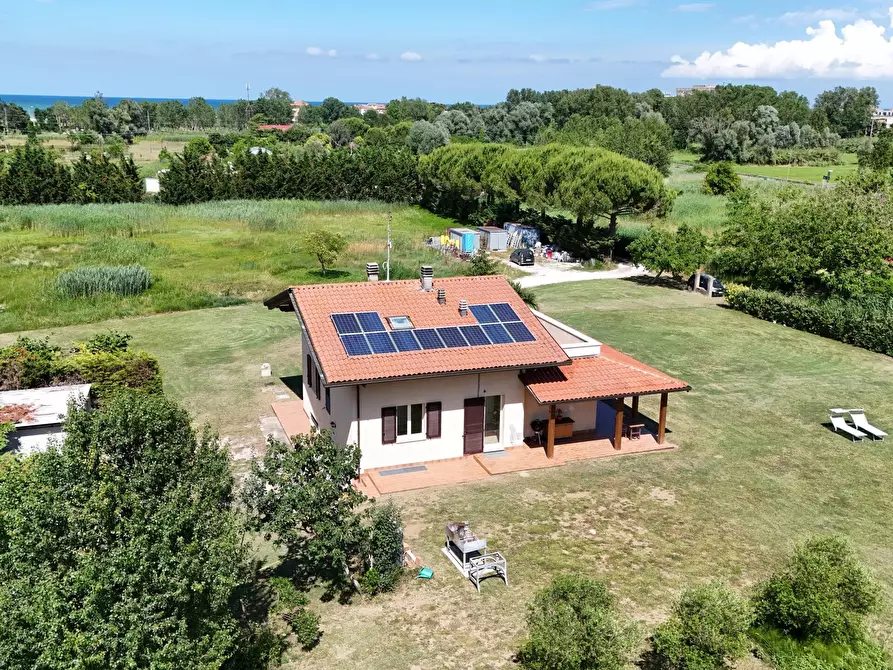 Immagine 45 di Villa in vendita  in Via Giuseppe Garibaldi a Bellaria-Igea Marina