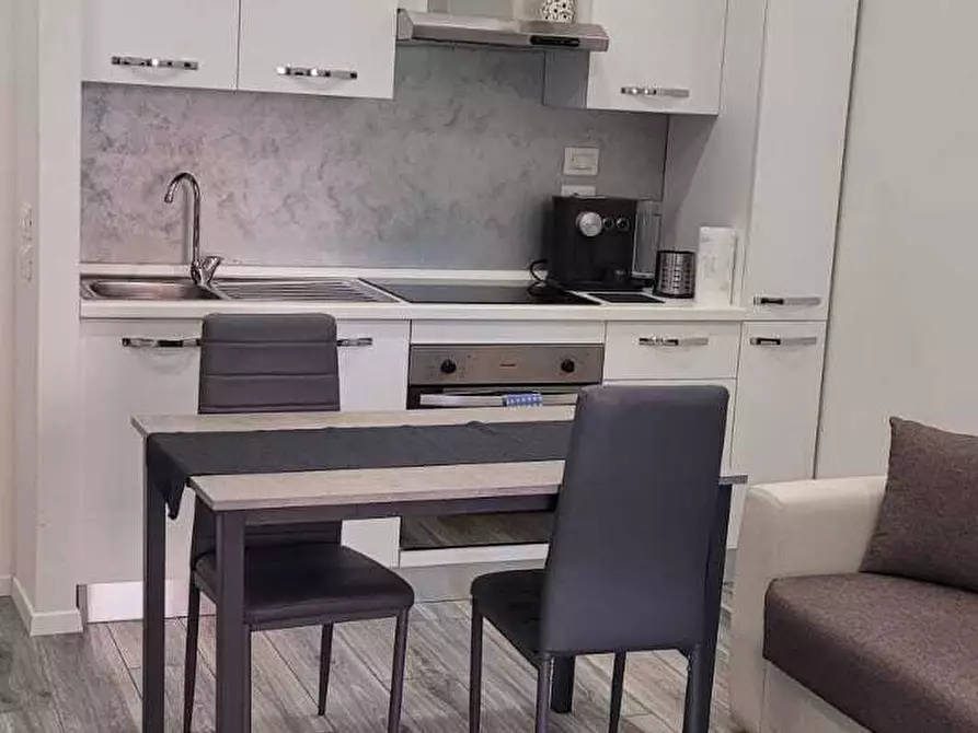 Immagine 2 di Quadrilocale in affitto  in Via della Battaglia 3 a Bologna