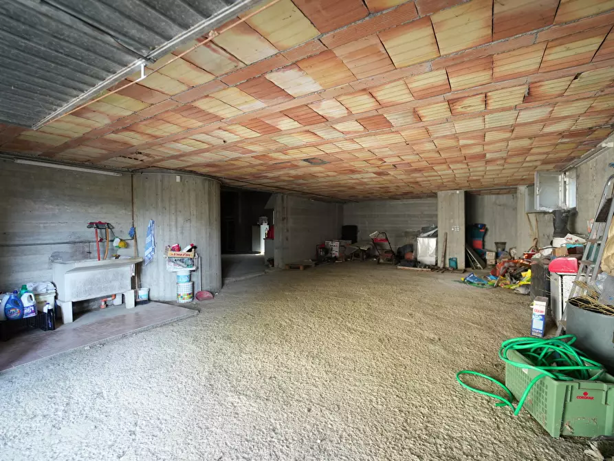 Immagine 25 di Villa in vendita  in Via delle Cave a Poggio Torriana