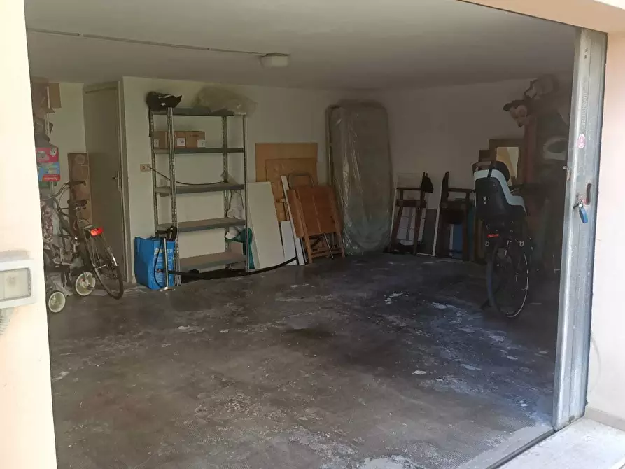 Immagine 10 di Quadrilocale in vendita  a Rimini