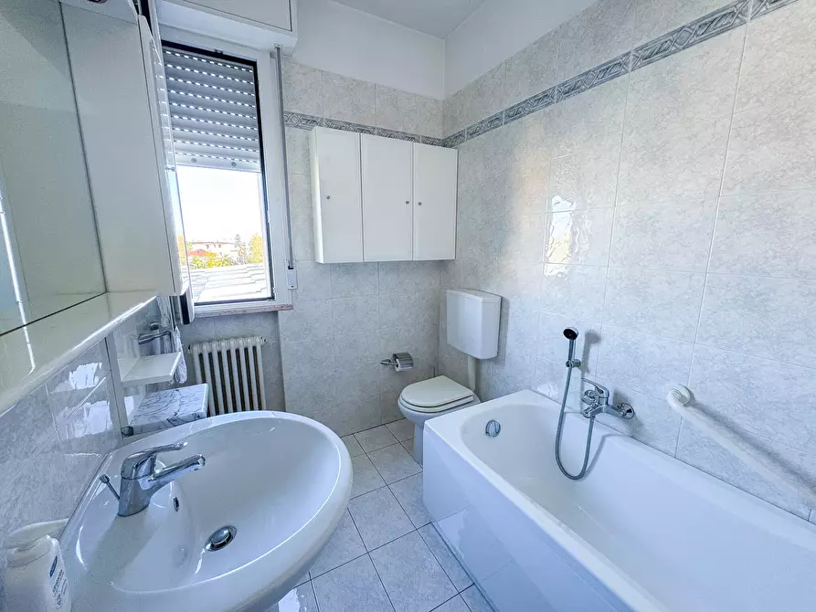 Immagine 20 di Trilocale in vendita  in VIA MARVELLI 7 a Rimini