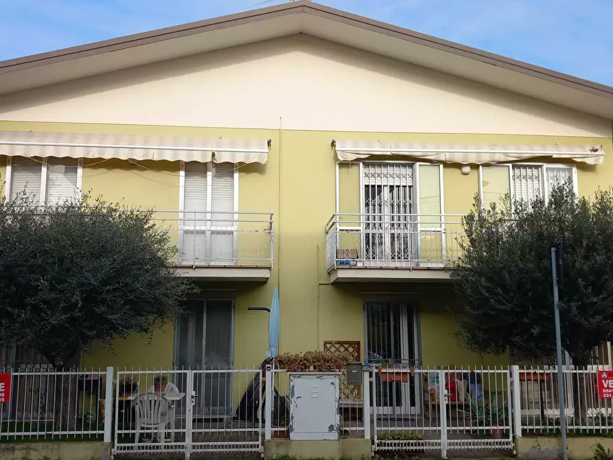 Immagine 2 di Casa indipendente in vendita  in Via Giuseppe Piazzi 10 a Rimini