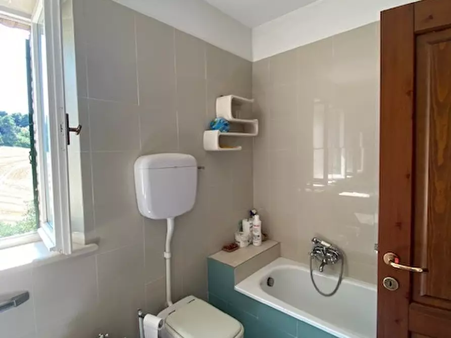 Immagine 21 di Rustico / casale in vendita  in Via Sant'Andrea in Villis a Fano