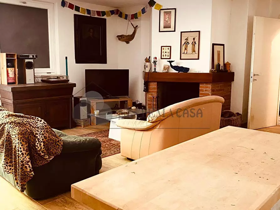 Immagine 36 di Villa in vendita  a Castelnuovo Magra