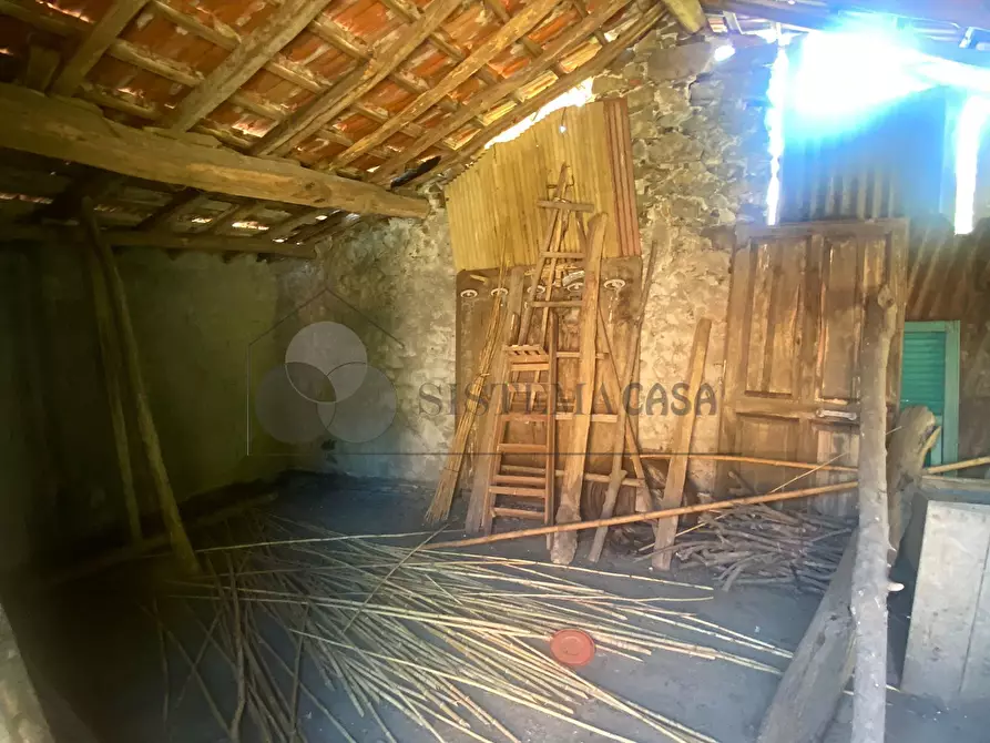 Immagine 13 di Casa indipendente in vendita  a Follo