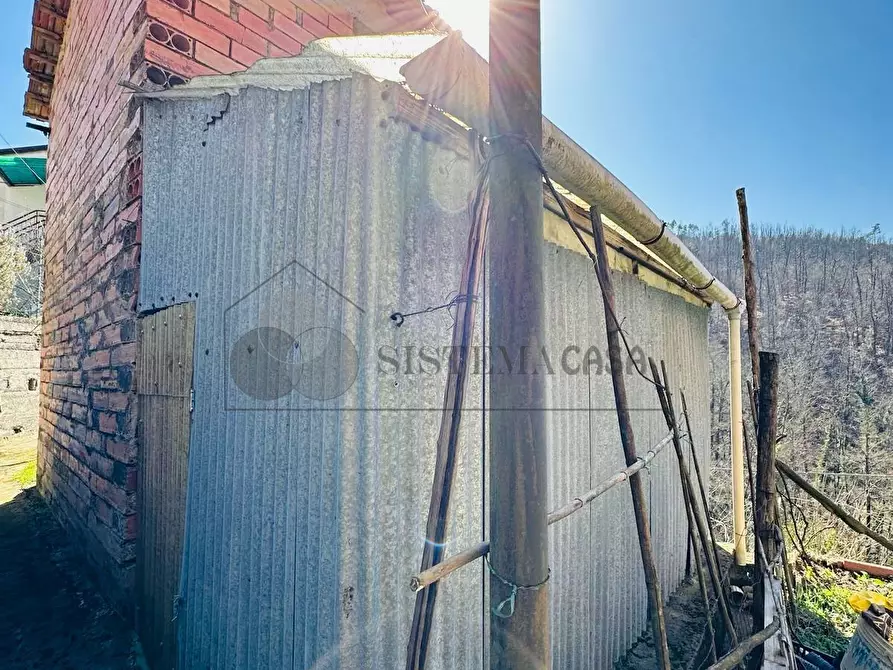 Immagine 15 di Porzione di casa in vendita  a Follo