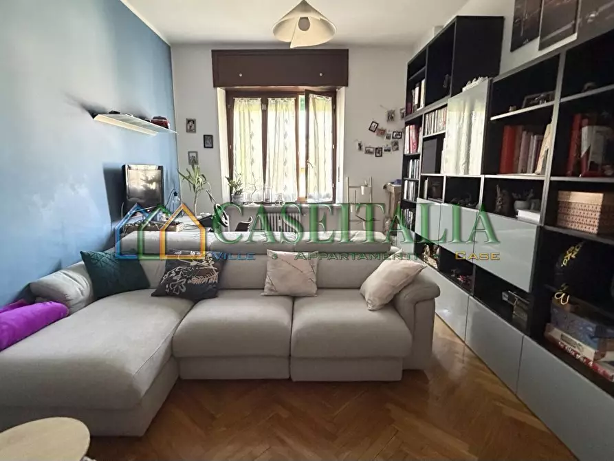 Immagine 2 di Trilocale in vendita  in Via Urbino a Rivoli