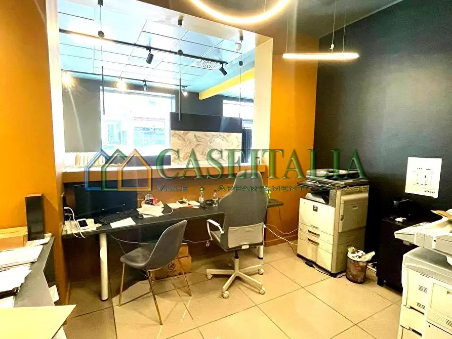 Immagine 12 di Locale commerciale in affitto  in Corso Roma 25 a Moncalieri