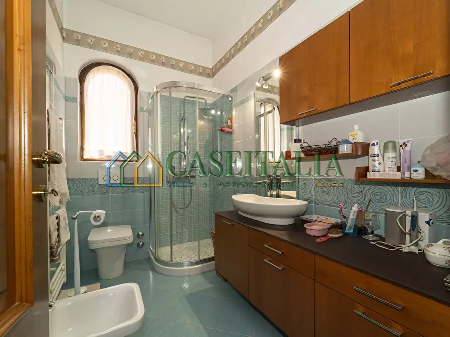 Immagine 28 di Villa in vendita  in Piazza Stazione 2 a Rosta