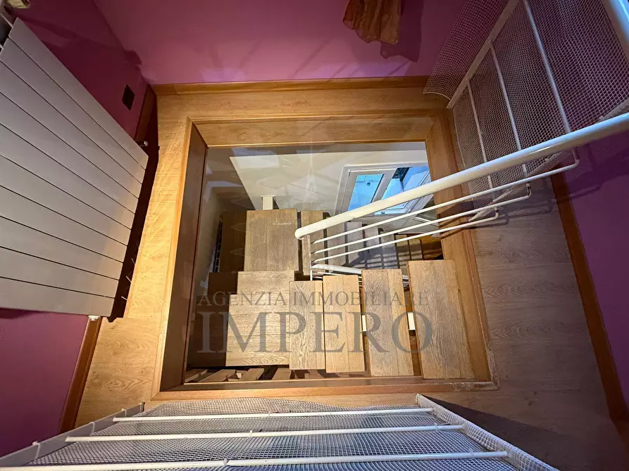 Immagine 12 di Bilocale in vendita  in Vicolo Orsini 2 a Camporosso