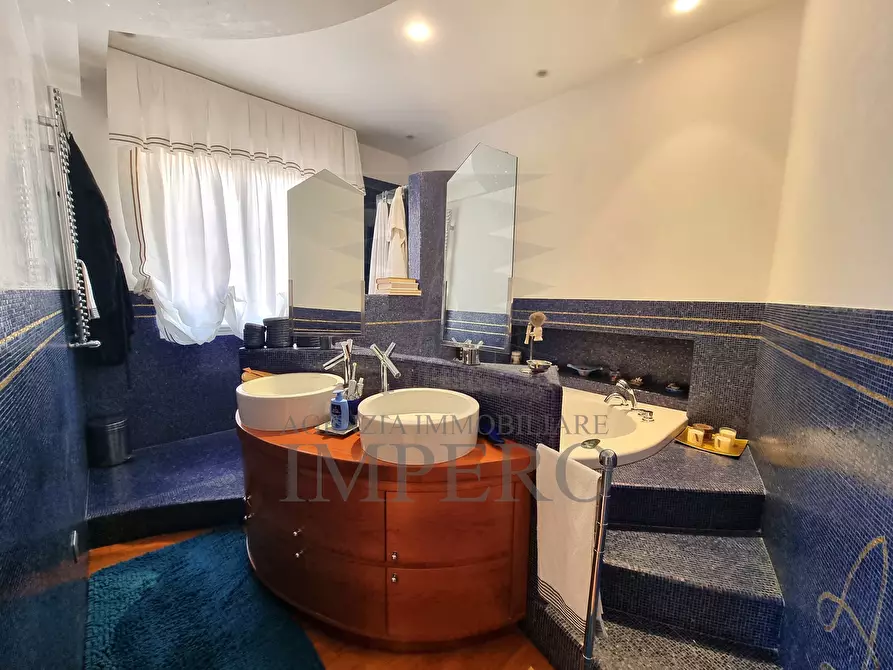 Immagine 28 di Attico in vendita  in Via G. Matteotti 1 a Ventimiglia