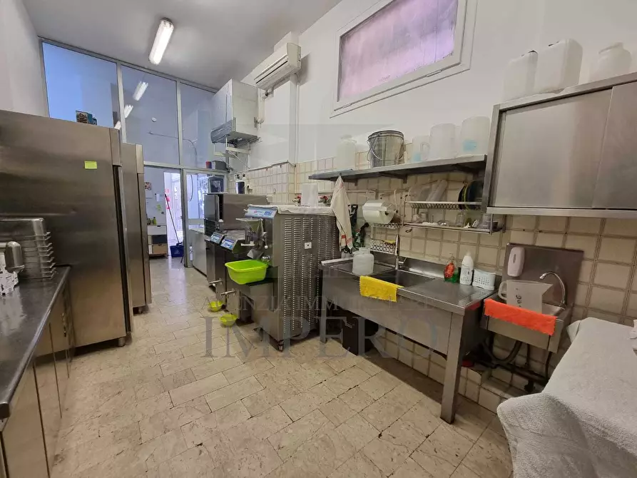 Immagine 23 di Bar / Ristorante in vendita  in Via Roma 28/c a Ventimiglia