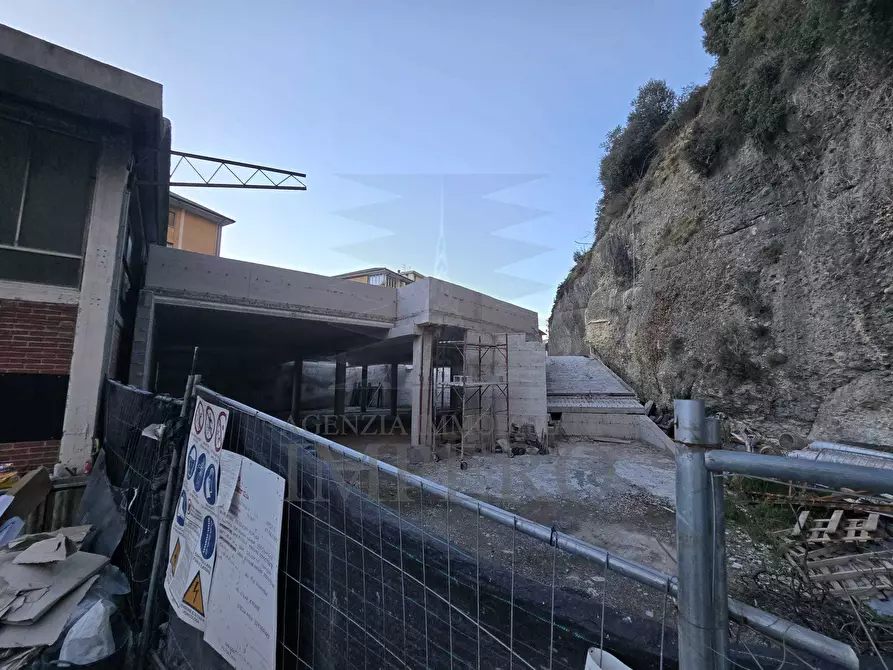 Immagine 3 di Attività artigianale in affitto  in Via della Chiesa 1 a Ventimiglia