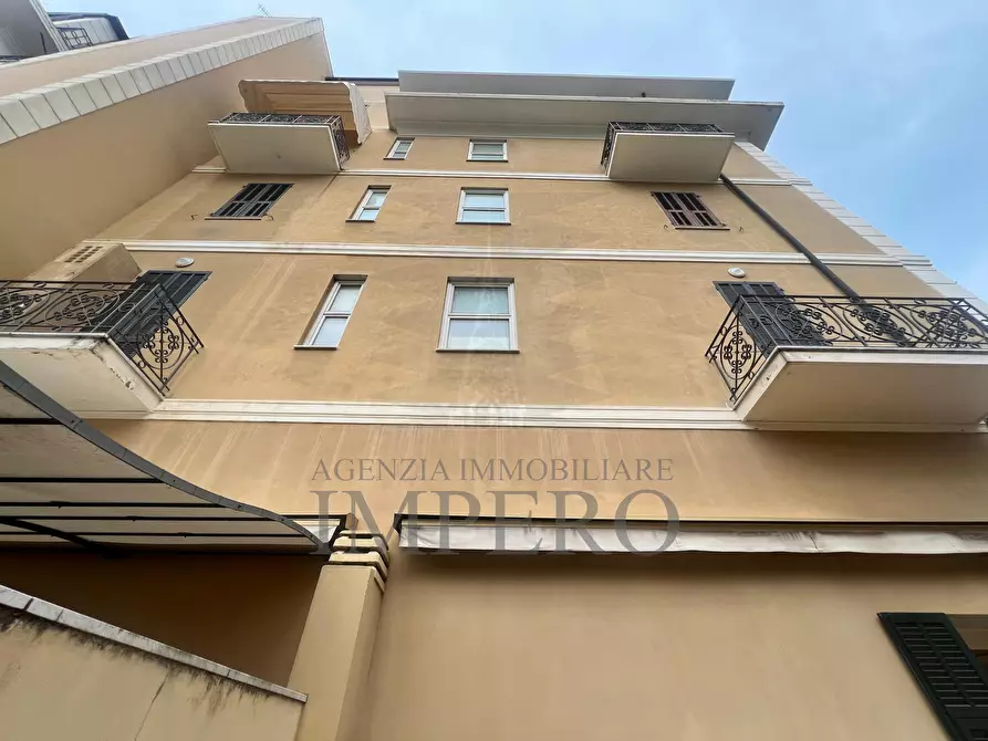 Immagine 5 di Bilocale in vendita  in Corso Italia 100 a Bordighera