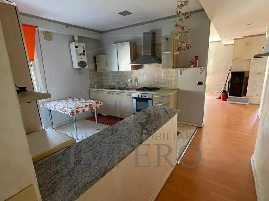 Immagine 4 di Trilocale in vendita  in Via de Amicis 16 a Ventimiglia