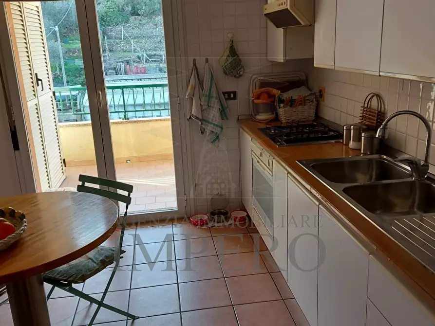 Immagine 13 di Pentalocale in vendita  in Corso Vittorio Emanuele 236 a Camporosso