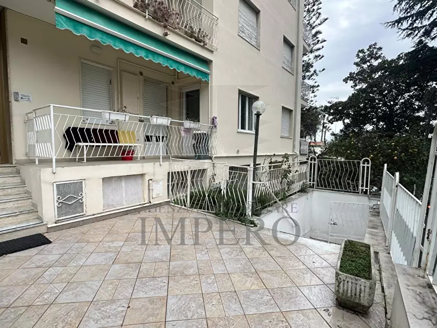 Immagine 12 di Bilocale in vendita  in Via Pietralunga 1 a San Remo