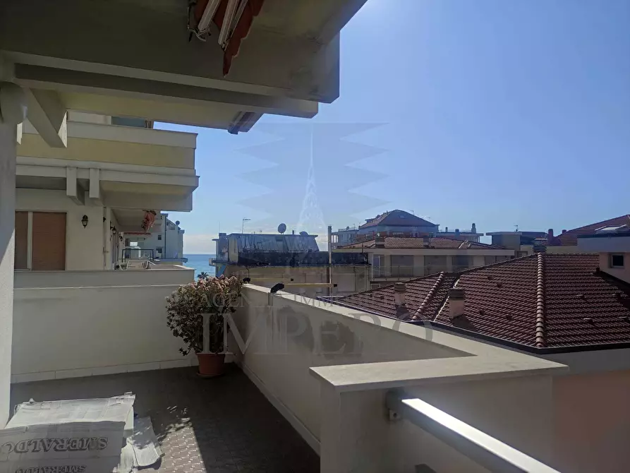 Immagine 19 di Trilocale in vendita  in Via Cornelio Tacito 18 a Ventimiglia