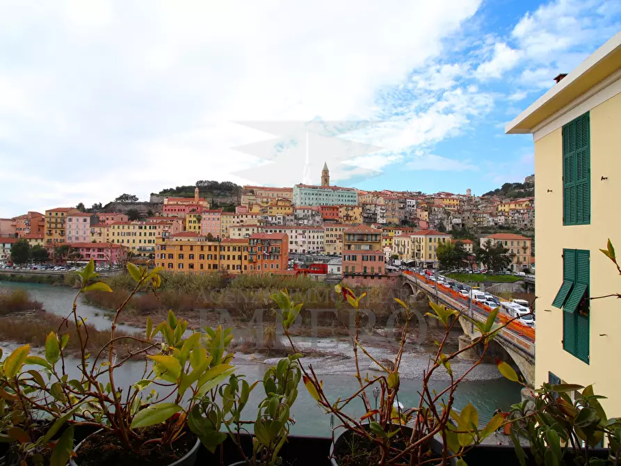 Immagine 19 di Quadrilocale in vendita  in Via Aprosio 2 a Ventimiglia