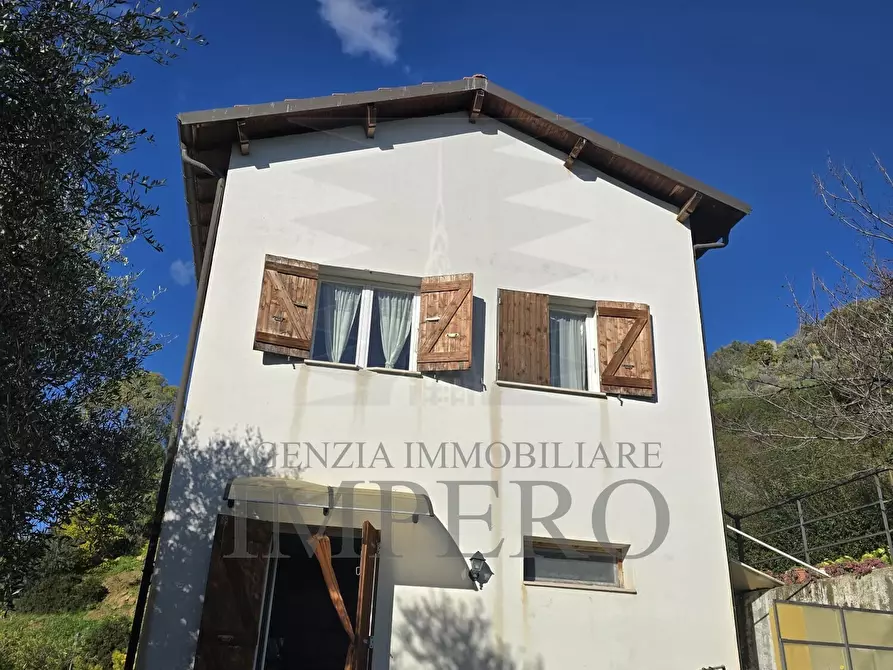 Immagine 1 di Villa in vendita  in frazione carletti snc a Ventimiglia