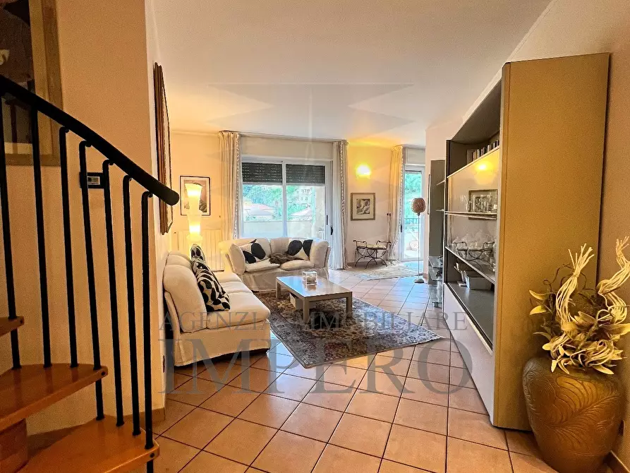 Immagine 2 di Pentalocale in vendita  in Corso Vittorio Emanuele 236 a Camporosso