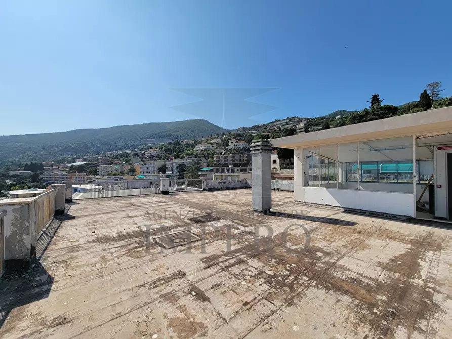 Immagine 58 di Albergo/B&B/Residence in vendita  in via regina margherita 97 a San Remo