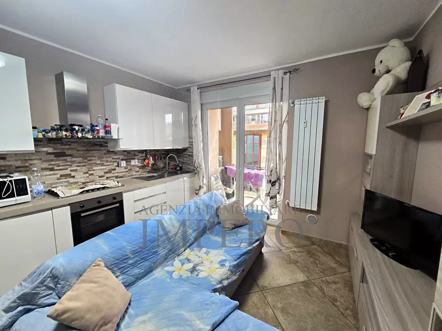 Immagine 4 di Trilocale in vendita  in Via Vittorio Emanuele II 321 a Bordighera