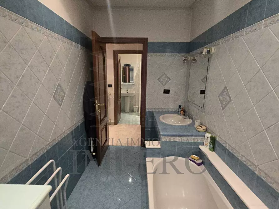 Immagine 8 di Pentalocale in vendita  in Via Trossarelli 5 a Ventimiglia