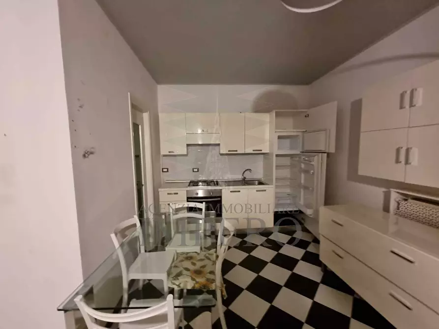 Immagine 8 di Bilocale in vendita  in Via Matteotti 3 a Ventimiglia