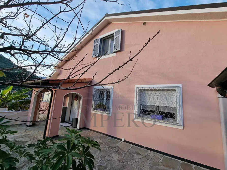 Immagine 1 di Villa in vendita  in Corso Limone Piemonte 174 a Ventimiglia