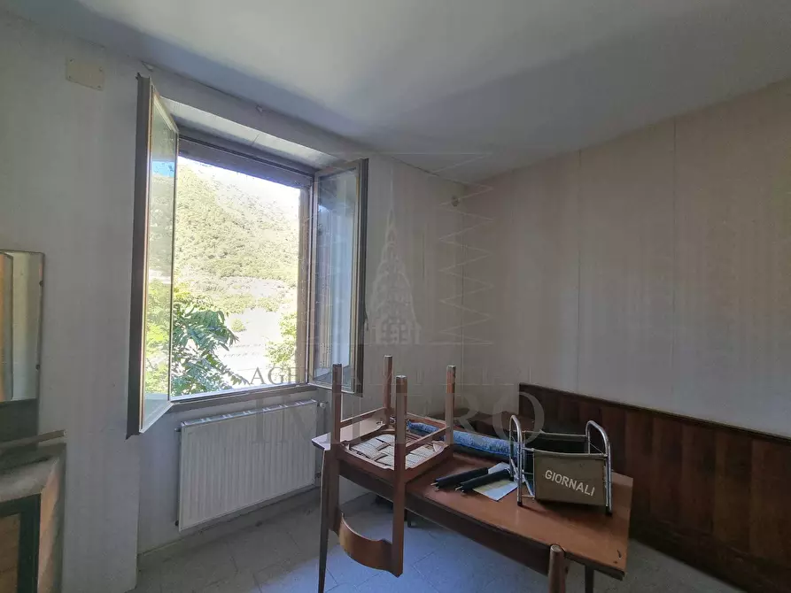 Immagine 6 di Quadrilocale in vendita  in Via Edmondo de Amicis 47 a Ventimiglia