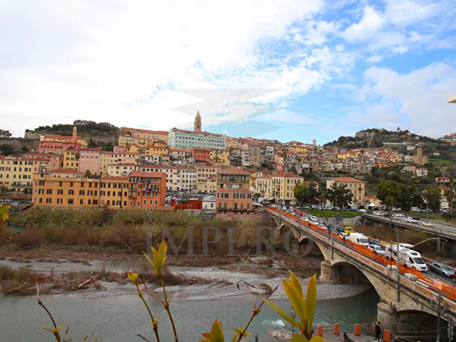 Immagine 18 di Quadrilocale in vendita  in Via Aprosio 2 a Ventimiglia