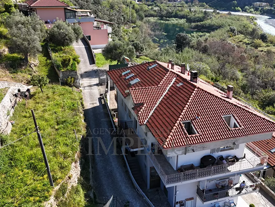 Immagine 1 di Porzione di casa in vendita  in Frazione Varase 31 a Ventimiglia