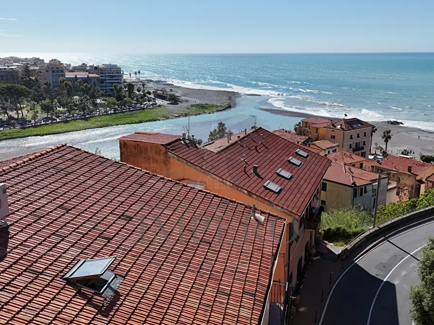 Immagine 31 di Trilocale in vendita  in via biancheri 18 a Ventimiglia