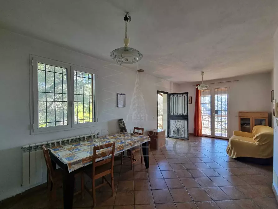 Immagine 5 di Villa in vendita  in Via Fontana 1 a Ventimiglia