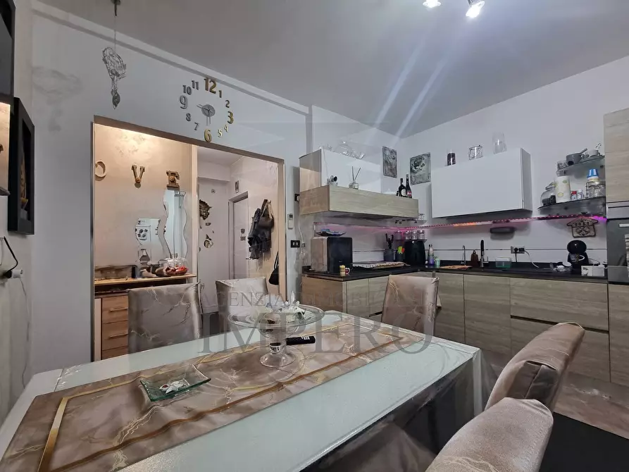 Immagine 1 di Trilocale in vendita  in Passeggiata G. Oberdan 9 a Ventimiglia