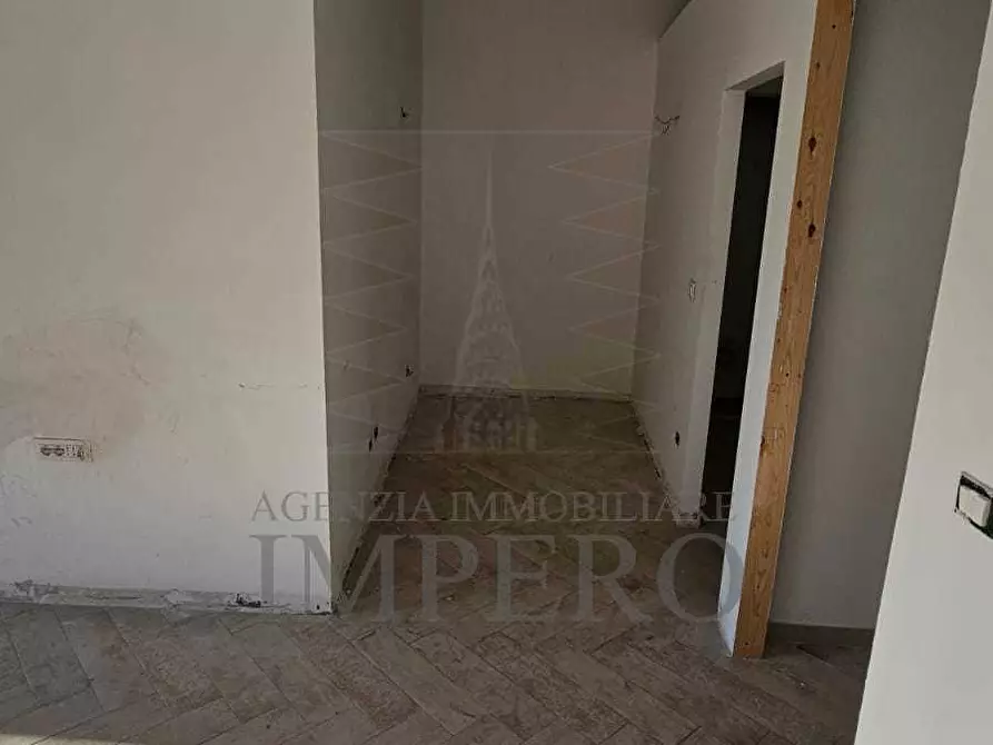 Immagine 11 di Locale commerciale in vendita  in Corso Nizza 97F a Ventimiglia