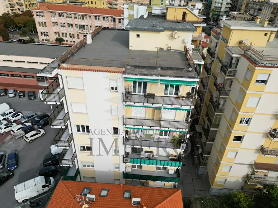 Immagine 11 di Trilocale in vendita  in Passeggiata Cavallotti 3 a Ventimiglia
