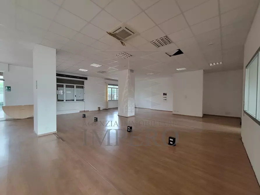 Immagine 4 di Ufficio in vendita  in Via Cornelio Tacito 12/B12/b a Ventimiglia