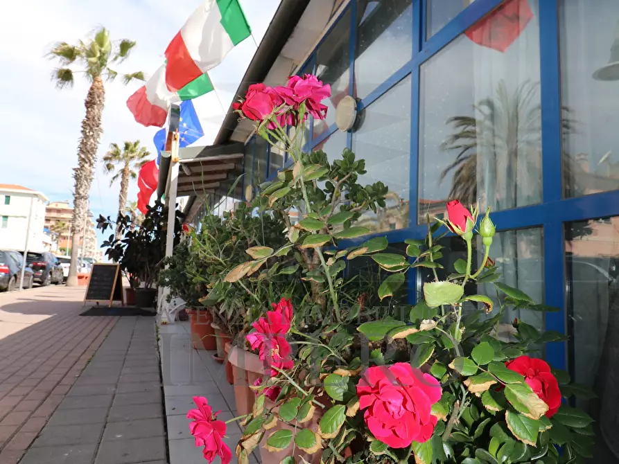 Immagine 36 di Bar / Ristorante in vendita  in Passeggiata Cavallotti 4 a Ventimiglia