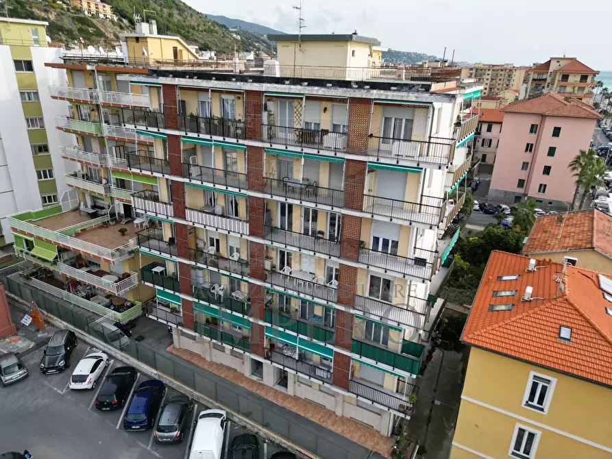Immagine 20 di Trilocale in vendita  in Passeggiata Cavallotti 3 a Ventimiglia
