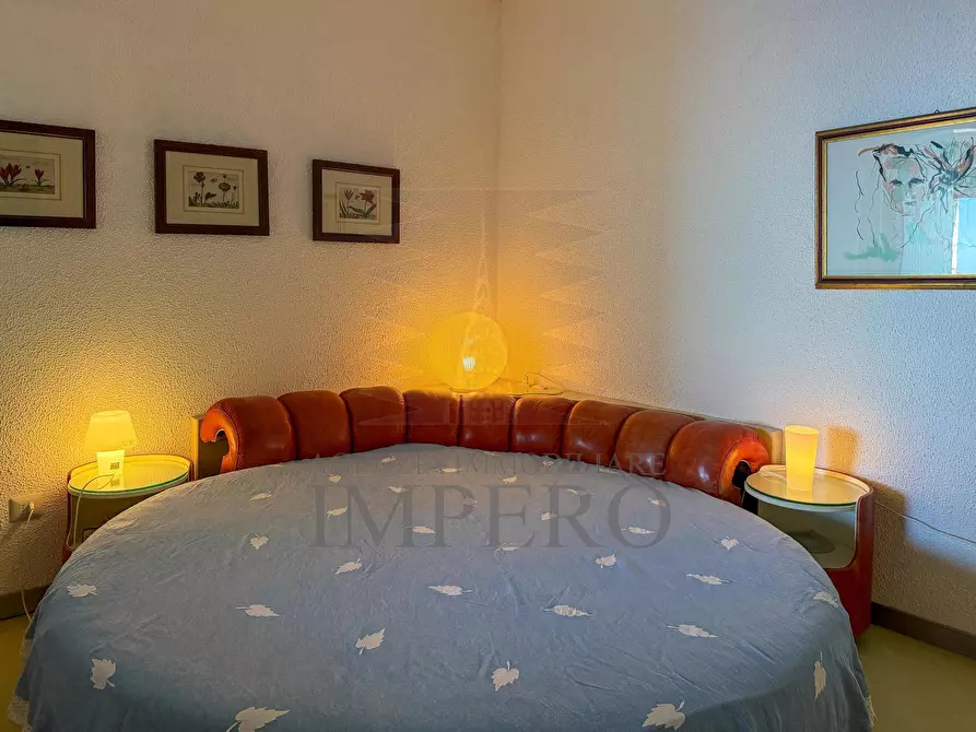 Immagine 16 di Pentalocale in vendita  in Corso Mentone 79 a Ventimiglia