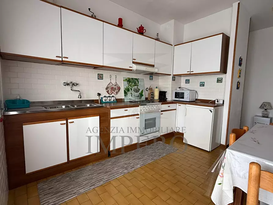 Immagine 12 di Bilocale in vendita  in Vico Pescatori 1 a Ventimiglia