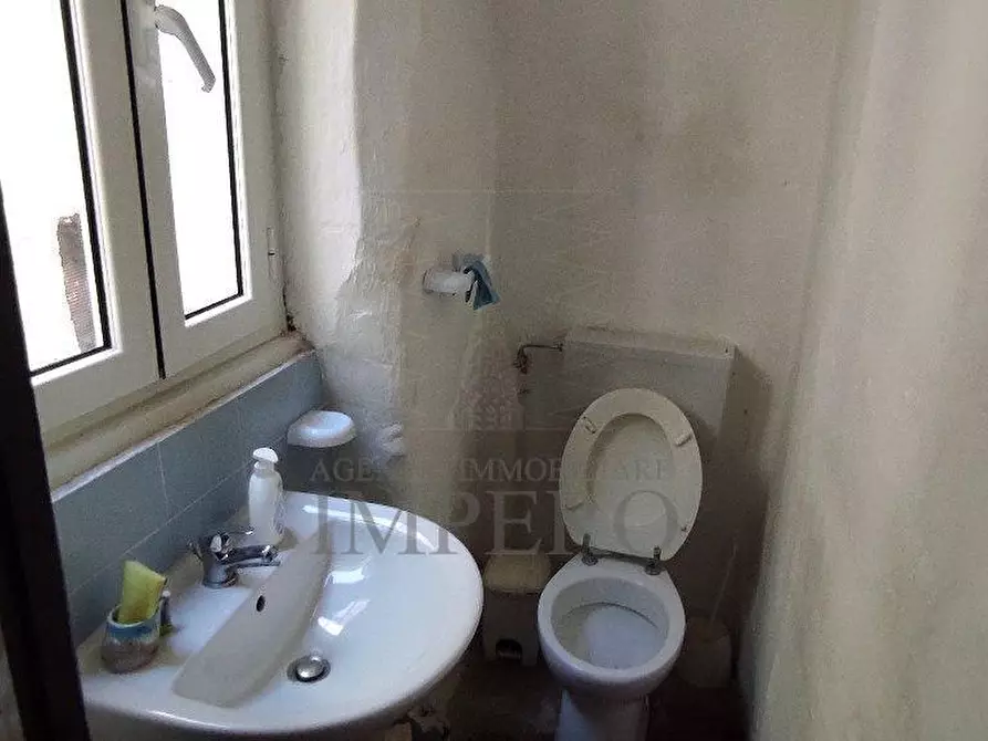 Immagine 21 di Pentalocale in vendita  in Via Paolo Gibelli 1 a Ventimiglia